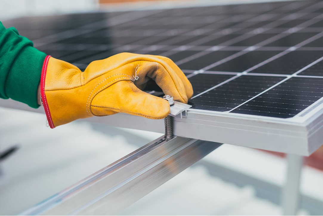 Elektriker på arbetsplats